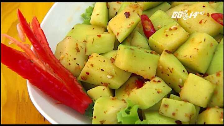 Cách làm xoài lắc giòn ngon nhâm nhi ngày Tết