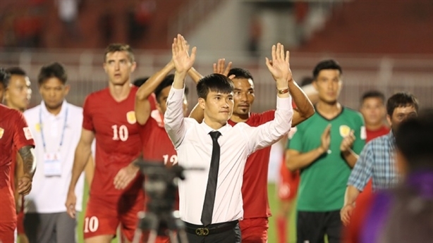 Công Vinh, ông chủ tịch Giang Đông và cuộc chiến giành 'cô gái Sài Gòn'