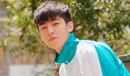 Mỹ nam mới nổi ở Trung Quốc khiến bao cô gái mê mệt