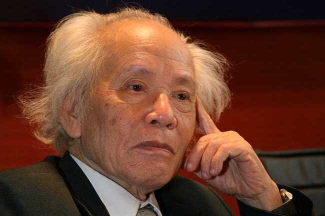 Giáo sư sử học Đinh Xuân Lâm qua đời ở tuổi 92