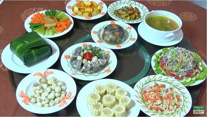 Món ngon không thể thiếu trong mâm cỗ cúng giao thừa ở 3 miền