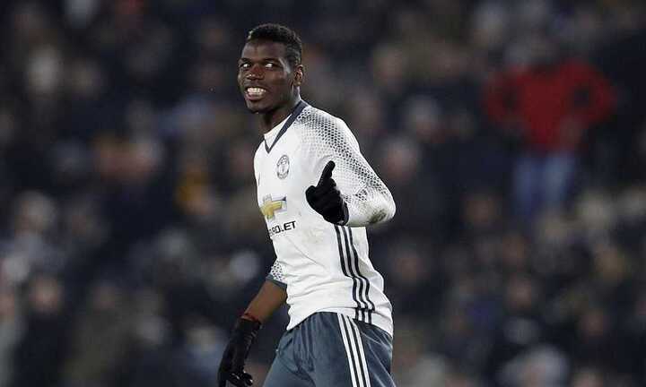 Pogba lập công đưa MU vào chung kết League Cup