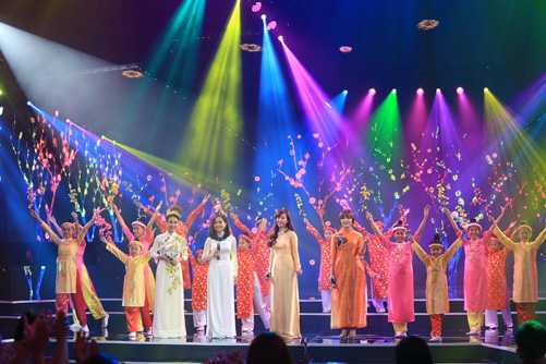 Trực tiếp: Chương trình đặc biệt chào Tết Đinh Dậu