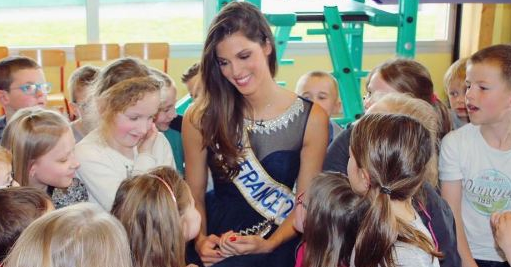 Iris Mittenaere: Từ cô bé bất hạnh đến chủ nhân vương miện Hoa hậu Hoàn vũ