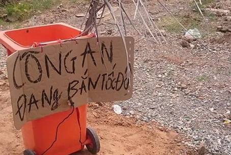 Bảng 'Công an đang bắn tốc độ' là do dân tự dựng