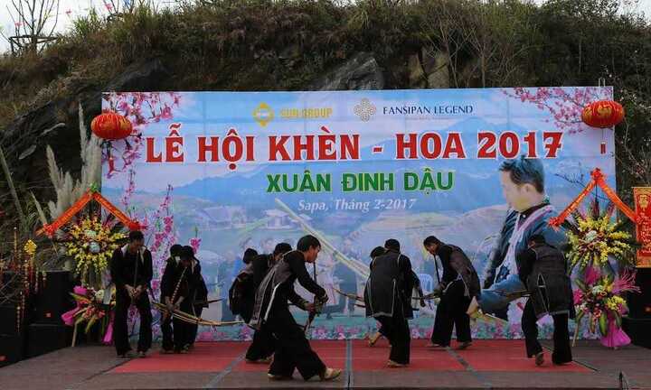 Khách bốn phương náo nức dự Hội khèn, hoa Fansipan Legend