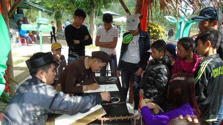 Tái hiện chợ Tết xưa tại Phong Nha - Kẻ Bàng