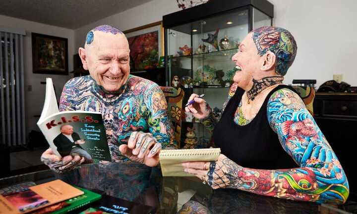 Cặp vợ chồng sở hữu nhiều hình xăm nhất thế giới