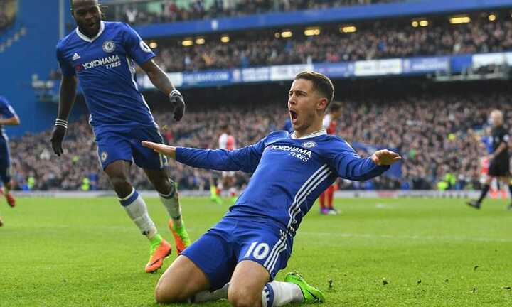 Hazard gợi lại siêu phẩm đẹp nhất thế kỷ 20 của huyền thoại Maradona