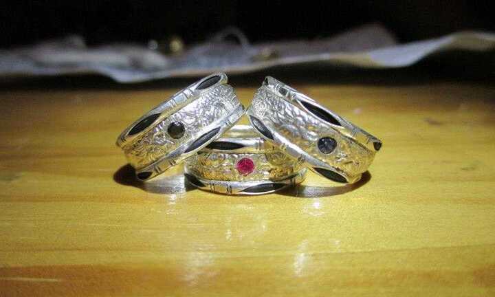 Nhẫn vàng lông đuôi voi 'náo loạn' ngày vía Thần Tài