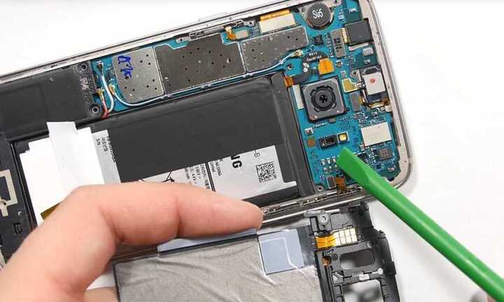 Thực hư pin Samsung Galaxy S8 do Nhật sản xuất