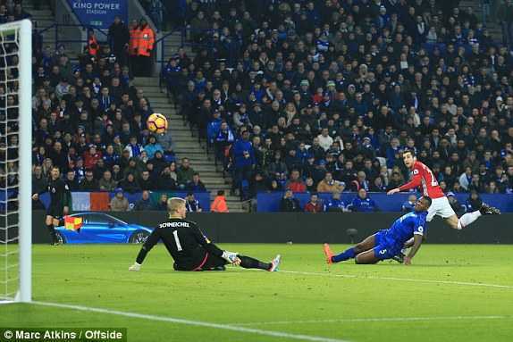 Mkhitaryan chạy nước rút như VĐV điền kinh rồi ghi bàn