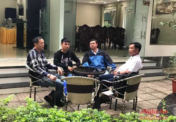 Cầu thủ SLNA đấm vỡ mũi đối phương phải tự trả tiền phạt