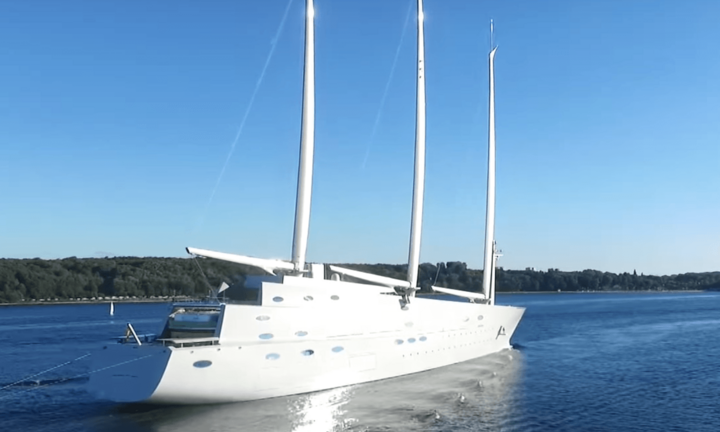 Tỷ phú Nga chơi trội làm du thuyền cao hơn tượng Nữ thần tự do