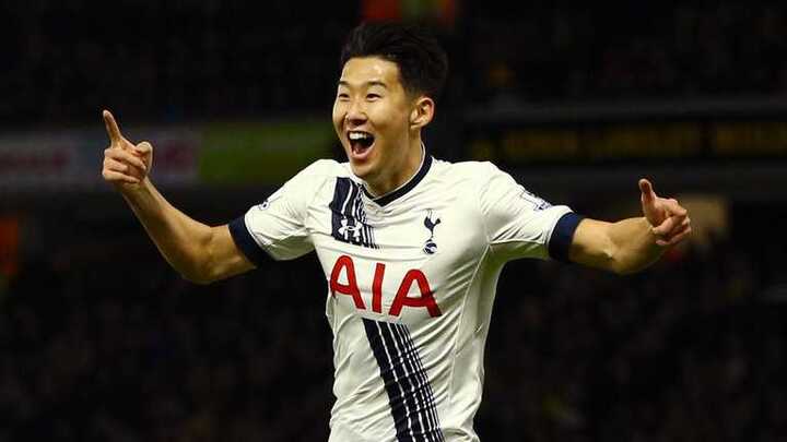 Video: Sao Tottenham và những màn bắt tay 'cười ra nước mắt'