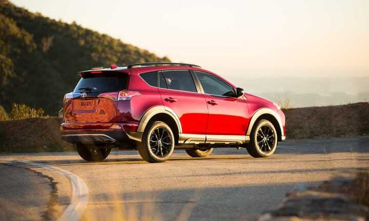 Lộ ảnh siêu xe vượt địa hình Toyota RAV4 Adventure 2018