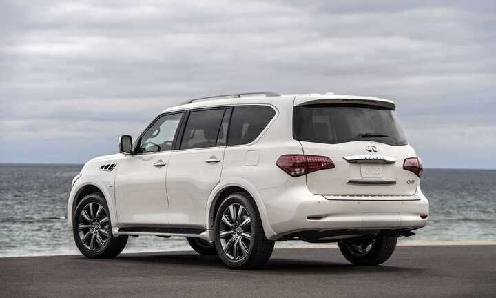 Ngắm Infiniti Q50 và QX80 Signature Edition 2017 đẹp sang trọng