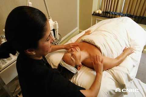 Những món quà Valentine bạc triệu của giới đại gia