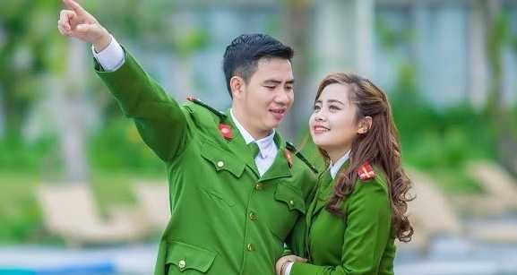 Ảnh cưới lãng mạn trong ngày Valentine của hai chiến sỹ công an trẻ