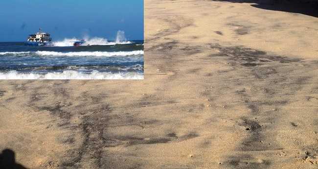 Tàu chở gần 3.000 tấn than sắp chìm, biển Huế bị đe dọa