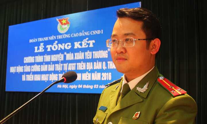 'Thủ lĩnh Đoàn' Cao đẳng Cảnh sát I điển trai, đa tài khiến bao người ngưỡng mộ