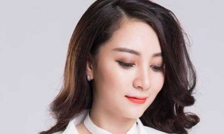 Ngây ngất trước vẻ đẹp lai Tây của hot girl Hà thành