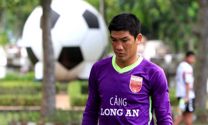 Công Vinh xót thương Minh Nhựt: 'Án phạt chưa nghĩ đến tình người'