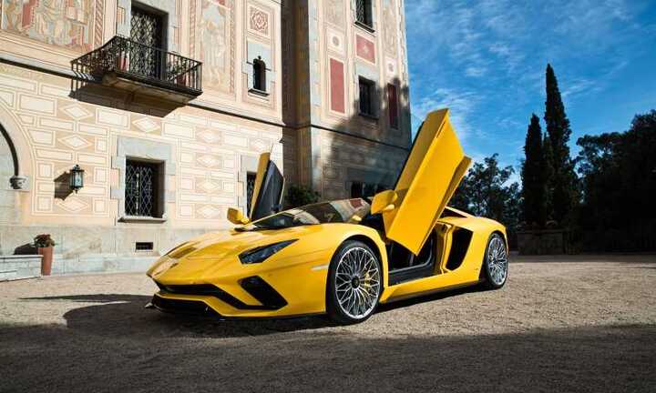 Siêu xe Lamborghini Aventador S đã có mặt tại Đông Nam Á
