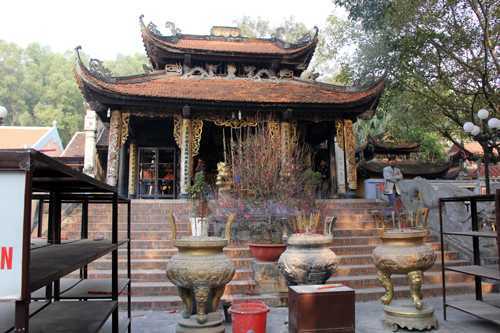 Hé lộ sự thật về việc ‘vay vốn làm ăn’ ở đền Bà Chúa Kho 