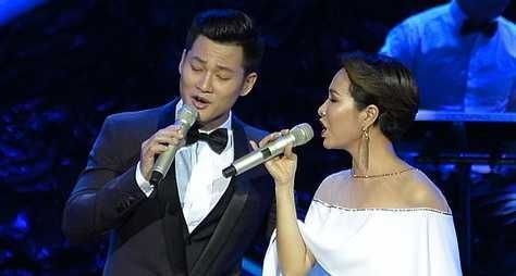 Uyên Linh khiến khán giả lặng đi với tình khúc Phạm Duy