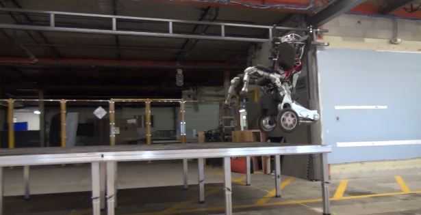 Khả năng tự cân bằng, nhảy nhót điêu luyện của robot Mỹ gây sốc