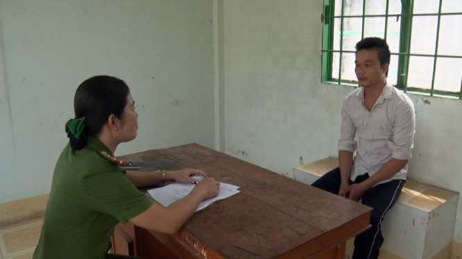 Lái xe làm rơi con riêng của vợ cũ, chôn xác trong chùa