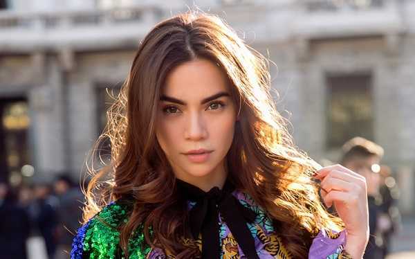 Hồ Ngọc Hà váy áo hàng hiệu, sành điệu dạo phố Châu Âu