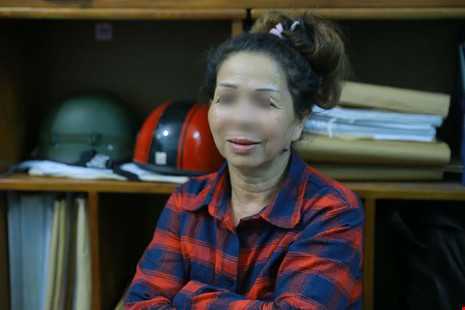 Chồng không chịu ly hôn, vợ dùng dao sát hại rồi tưới xăng đốt