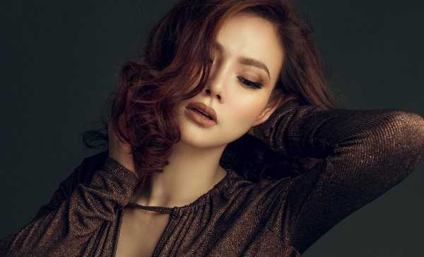 ‘Gái 1 con’ Thu Thuỷ khoe đường cong nóng bỏng