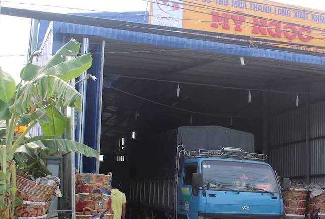 Khởi tố kẻ dùng lựu đạn giả dọa công an, cướp luôn xe máy