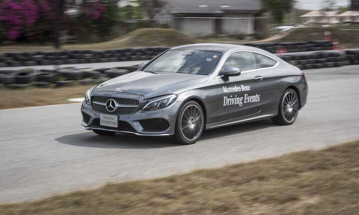 Khách hàng Việt trải nghiệm Mercedes-Benz trên đường đua quốc tế