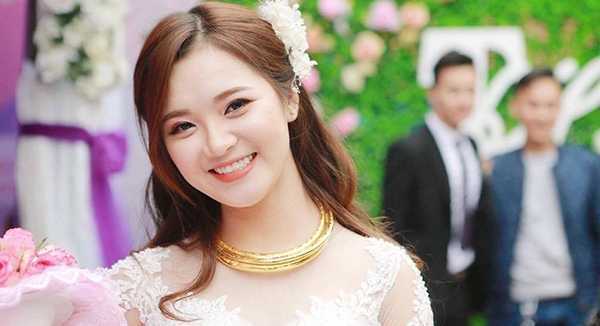 Vẻ đẹp rạng ngời của 'hot girl dân tộc' Thu Hương trong ngày cưới