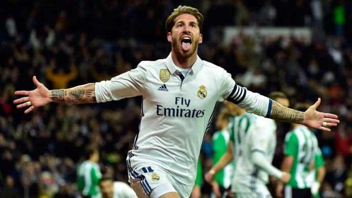 Hưởng lợi từ trọng tài, Real Madrid đòi lại ngôi đầu từ tay Barcelona