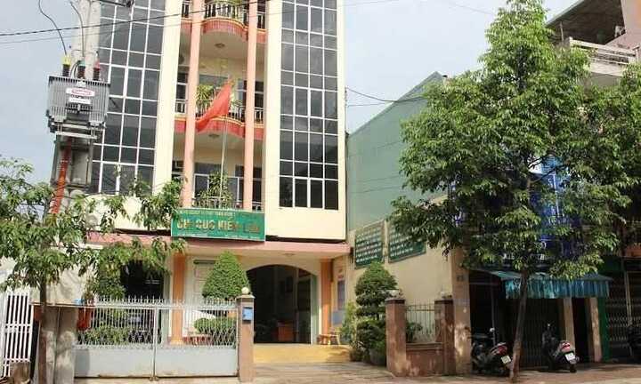 Cha giữ chức Chi cục trưởng, con làm phó: Bộ Nội vụ vào cuộc