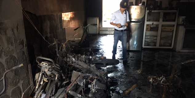 Nam thanh niên phóng hỏa đốt nhà rồi uống thuốc tự tử