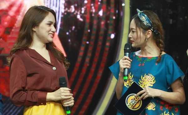 Khán giả cười ngất với màn đối đáp của Hương Giang Idol với Lan Phương