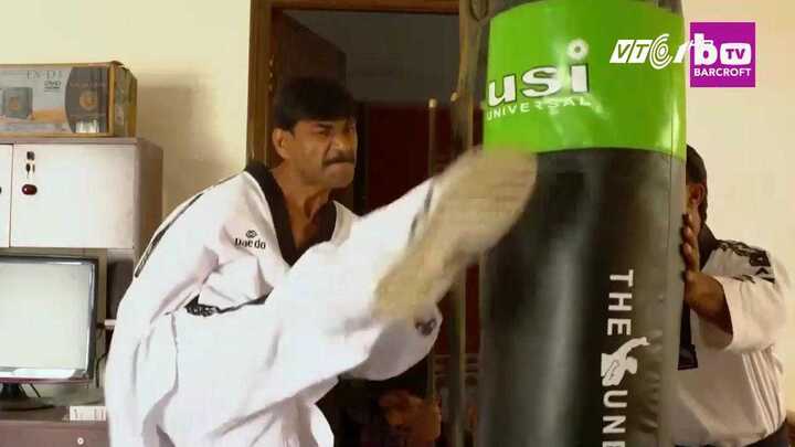 Clip: Võ sư Ấn Độ tung 352 cú đấm trong 1 phút, phá kỷ lục thế giới