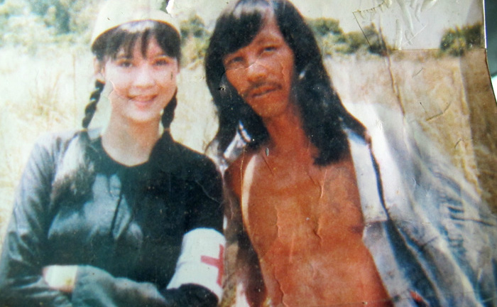 Trùm phu mộ làm diễn viên và những chuyện rợn người ở nghĩa địa tội nhân