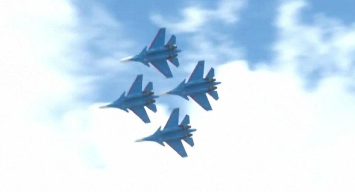 Tiêm kích Su-30SM Nga dàn đội hình, khuấy đảo bầu trời Malaysia