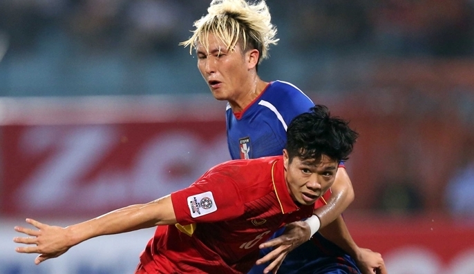 Hữu Thắng mát tay, Công Phượng tưng bừng ghi siêu phẩm