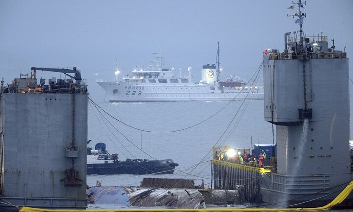 Điều kỳ diệu xảy ra khi trục vớt phà Sewol