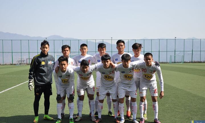 Đàn em Công Phượng nhận cú sốc đầu tiên ở Hàn Quốc