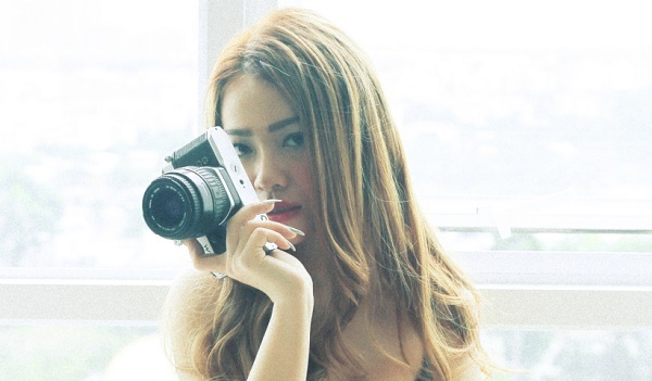 Không có Tronie, MiA chụp ảnh bán nude đầy táo bạo