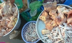 Vì sao thịt gà Brazil nhập về Việt Nam giá chỉ 1 USD/kg?